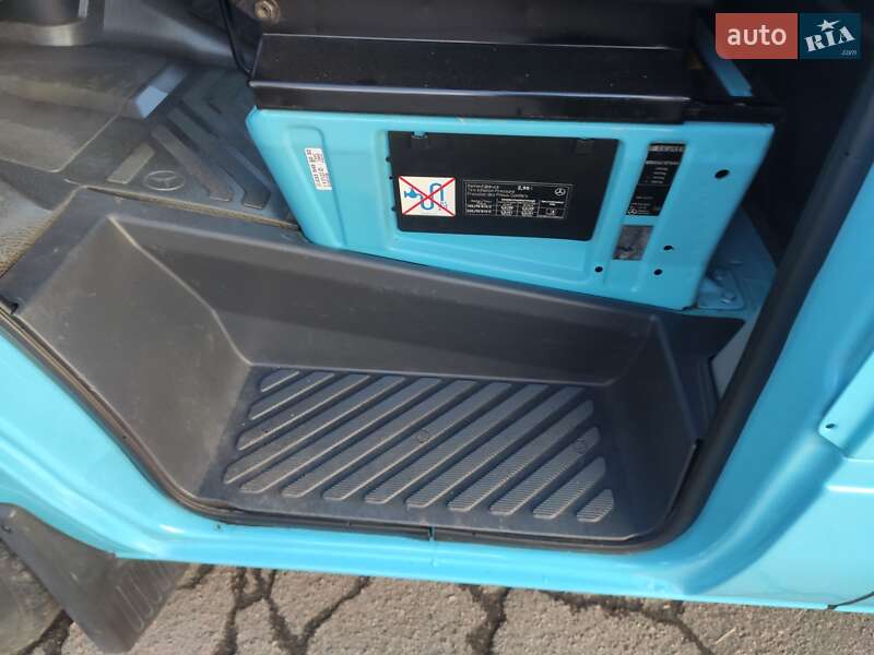 Вантажний фургон Mercedes-Benz Sprinter 2005 в Рівному