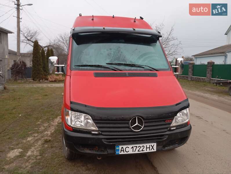 Mercedes-Benz Sprinter 2000