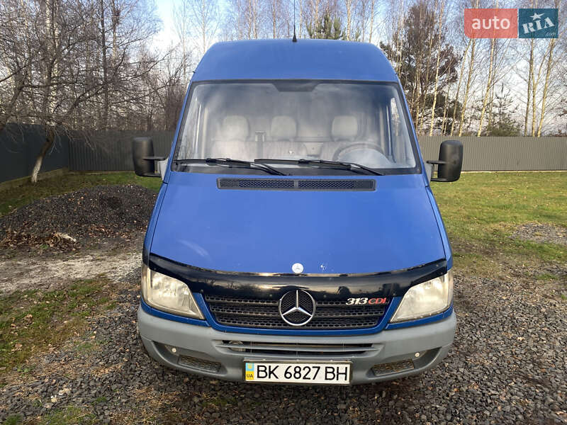 Mercedes-Benz Sprinter 2004
