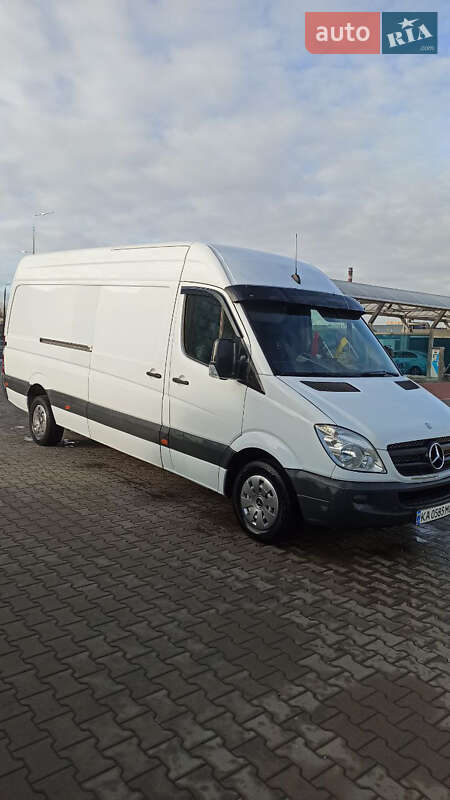 Mercedes-Benz Sprinter 2012