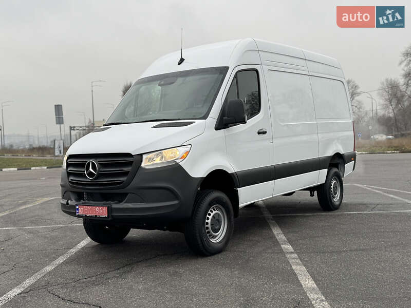 Mercedes-Benz Sprinter 2024