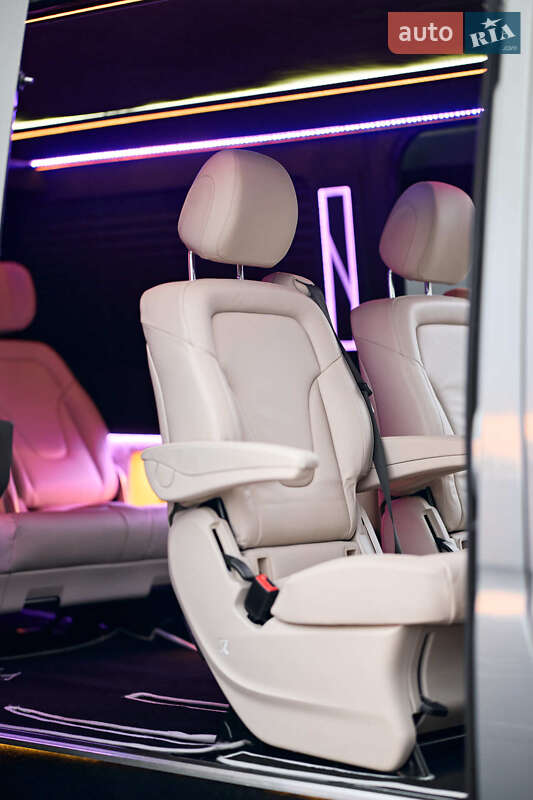 Универсал Mercedes-Benz Sprinter 2018 в Ровно