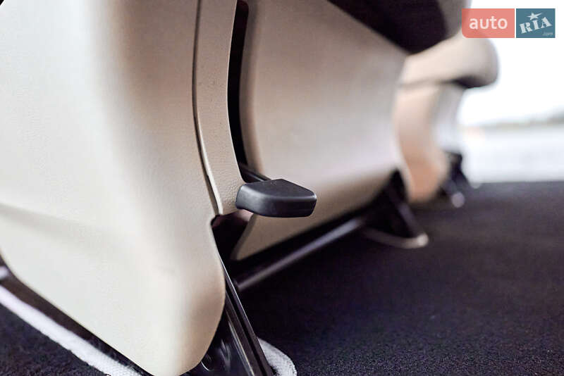 Универсал Mercedes-Benz Sprinter 2018 в Ровно