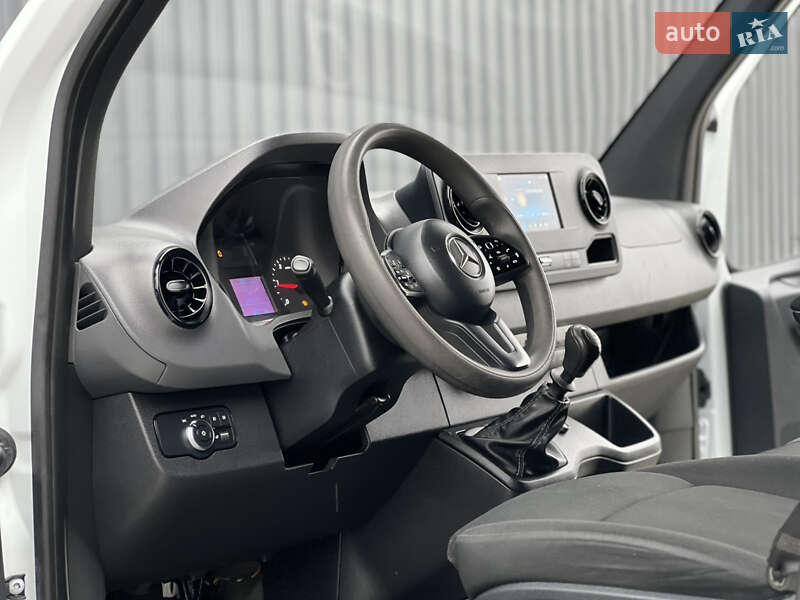 Вантажний фургон Mercedes-Benz Sprinter 2020 в Дубні фото 119 Вантажний фургон Mercedes-Benz Sprinter 2020 в Дубні
