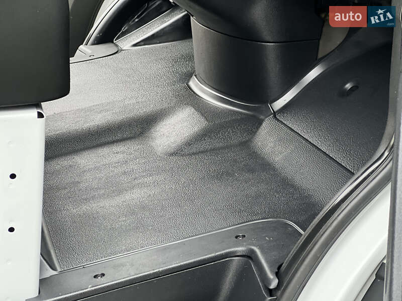 Вантажний фургон Mercedes-Benz Sprinter 2020 в Дубні фото 128 Вантажний фургон Mercedes-Benz Sprinter 2020 в Дубні