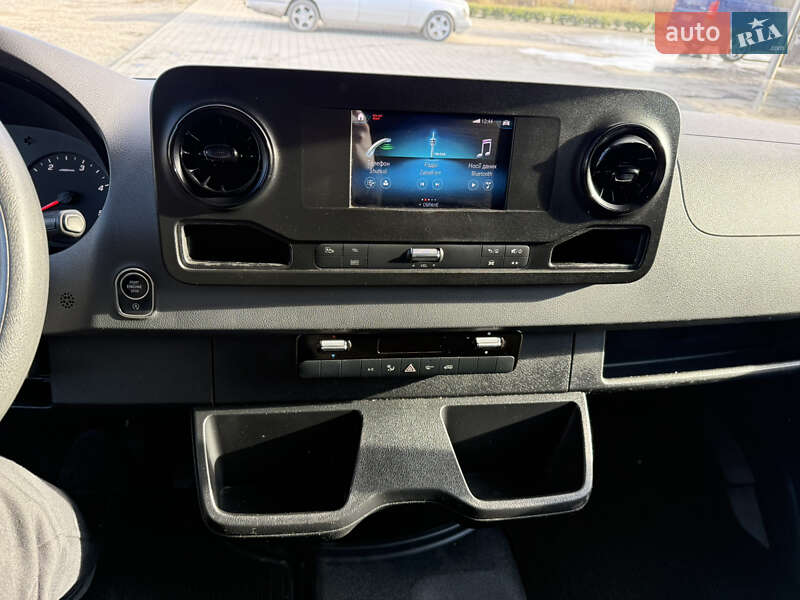 Вантажний фургон Mercedes-Benz Sprinter 2020 в Виноградові