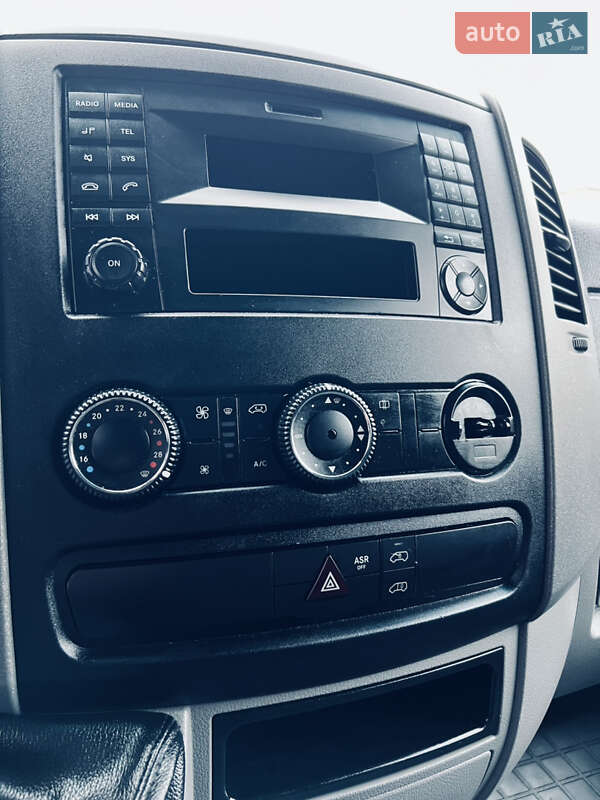 Вантажний фургон Mercedes-Benz Sprinter 2016 в Тячеві