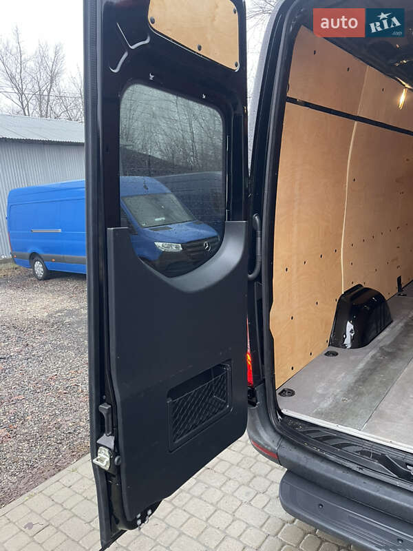 Грузовой фургон Mercedes-Benz Sprinter 2018 в Виноградове