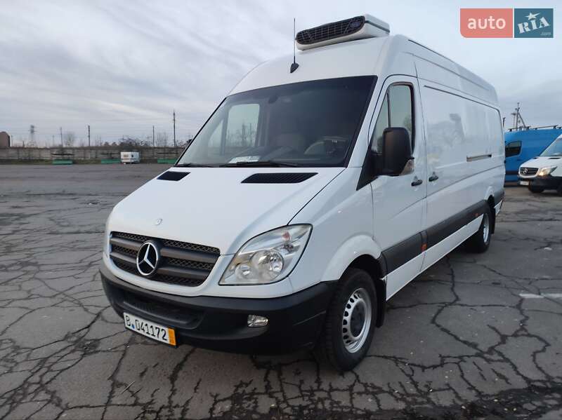 Mercedes-Benz Sprinter 2011