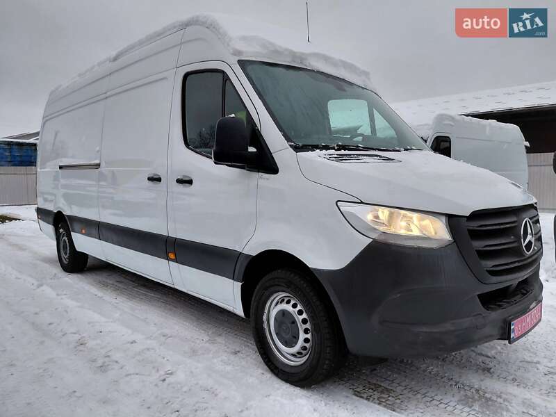 Вантажний фургон Mercedes-Benz Sprinter 2021 в Івано-Франківську