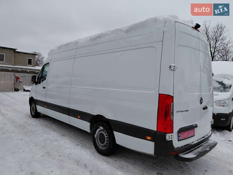 Вантажний фургон Mercedes-Benz Sprinter 2021 в Івано-Франківську