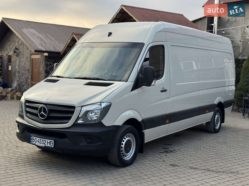 Грузовой фургон Mercedes-Benz Sprinter 2015 в Иршаве