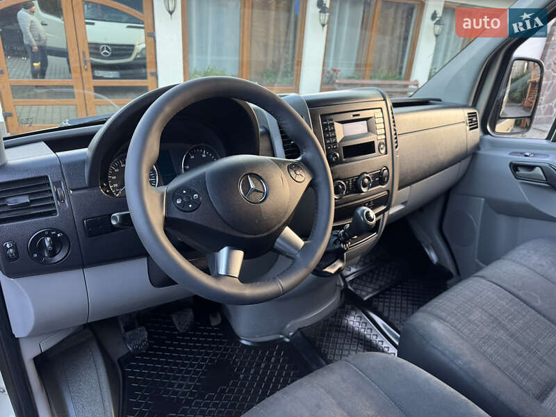 Грузовой фургон Mercedes-Benz Sprinter 2015 в Иршаве