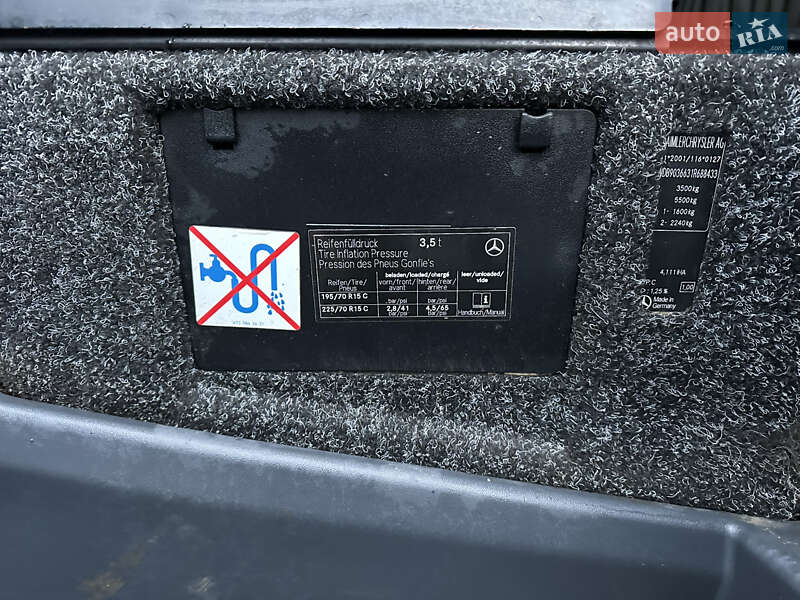 Вантажний фургон Mercedes-Benz Sprinter 2004 в Чернівцях