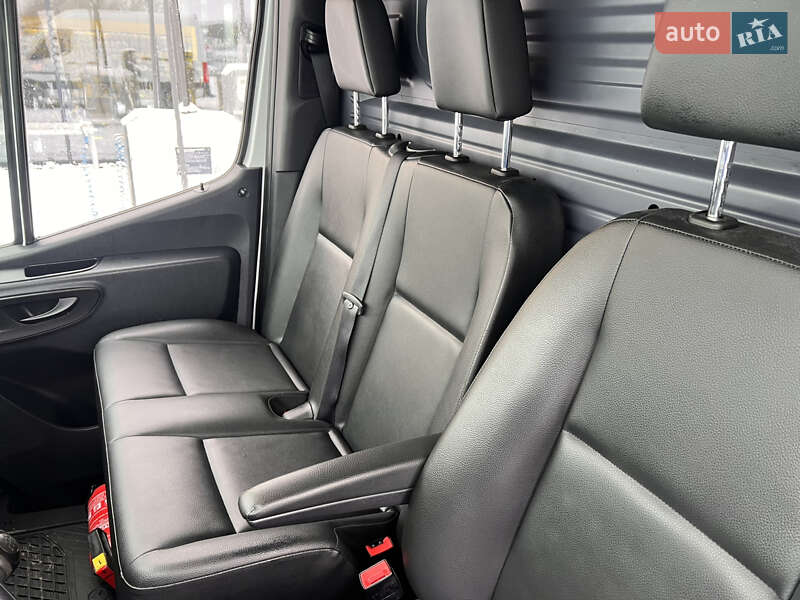 Вантажний фургон Mercedes-Benz Sprinter 2020 в Дніпрі