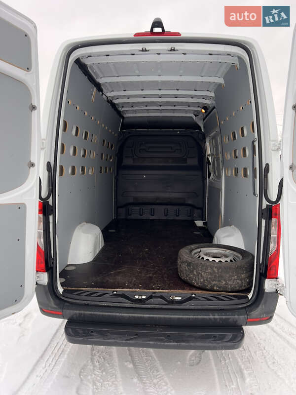 Вантажний фургон Mercedes-Benz Sprinter 2020 в Дніпрі