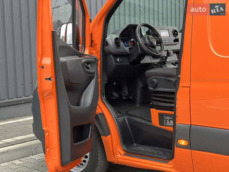 Грузовой фургон Mercedes-Benz Sprinter 2023 в Дубно