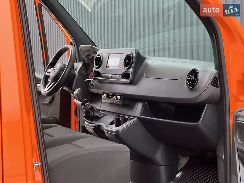 Грузовой фургон Mercedes-Benz Sprinter 2023 в Дубно