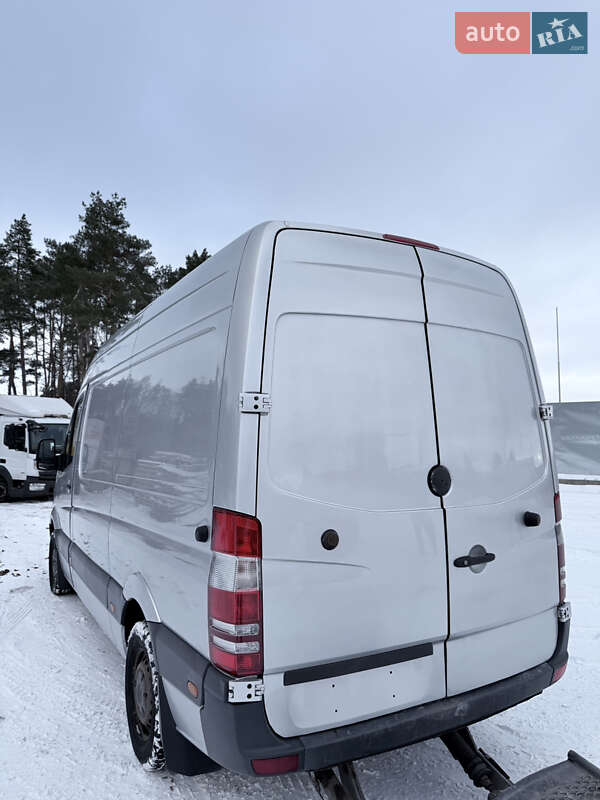 Вантажний фургон Mercedes-Benz Sprinter 2007 в Києві