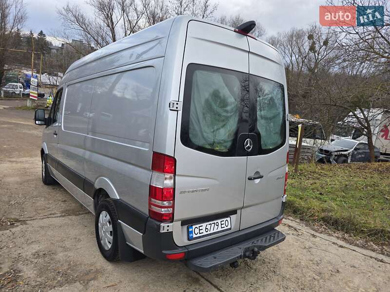 Вантажний фургон Mercedes-Benz Sprinter 2014 в Чернівцях