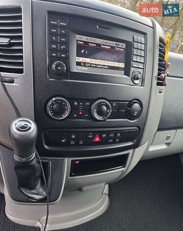 Вантажний фургон Mercedes-Benz Sprinter 2014 в Чернівцях