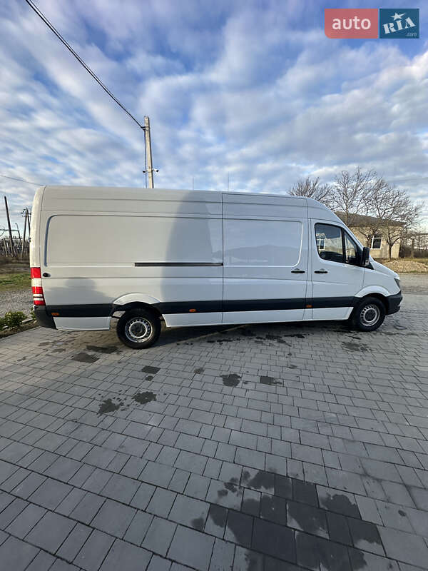 Грузовой фургон Mercedes-Benz Sprinter 2016 в Виноградове фото 9 Грузовой фургон Mercedes-Benz Sprinter 2016 в Виноградове