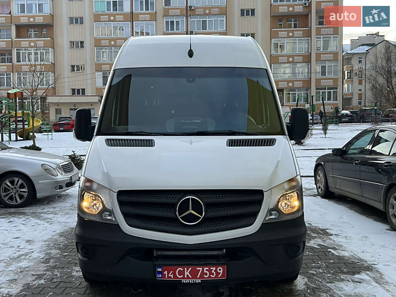 Вантажний фургон Mercedes-Benz Sprinter 2018 в Чернівцях