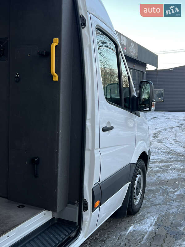 Вантажний фургон Mercedes-Benz Sprinter 2018 в Чернівцях