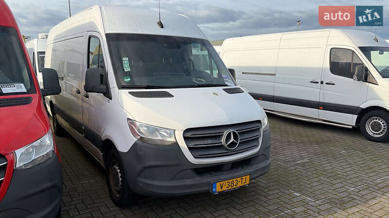 Вантажний фургон Mercedes-Benz Sprinter 2019 в Рівному