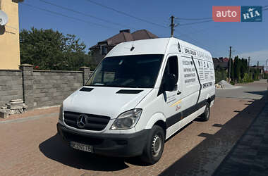 Грузовой фургон Mercedes-Benz Sprinter 2013 в Ровно