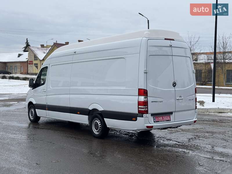 Вантажний фургон Mercedes-Benz Sprinter 2017 в Дубні