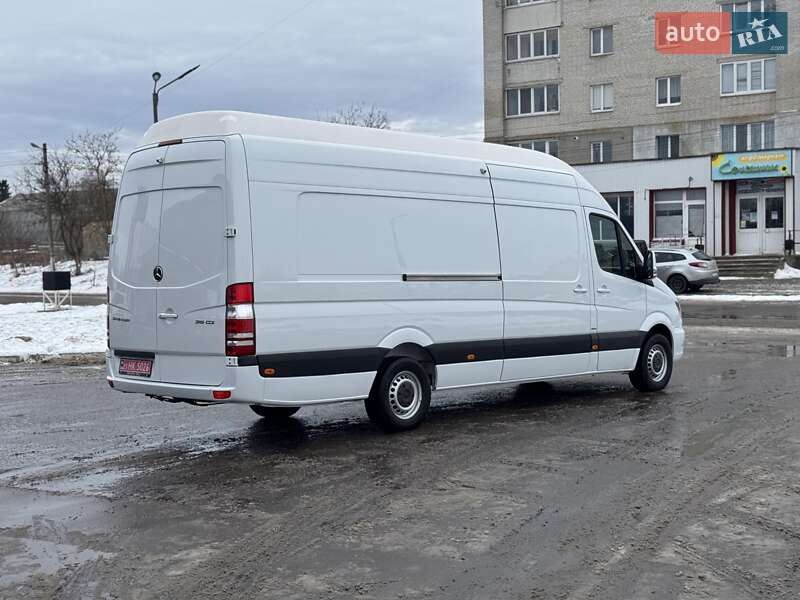 Вантажний фургон Mercedes-Benz Sprinter 2017 в Дубні