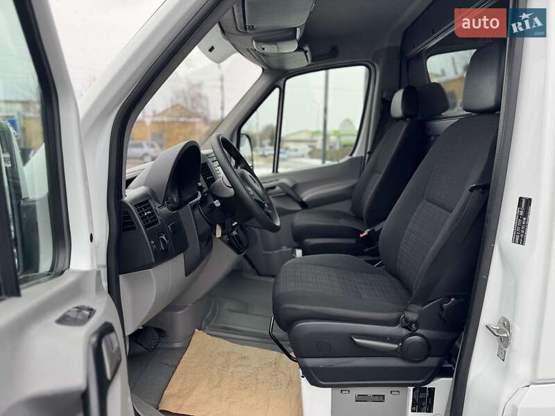 Вантажний фургон Mercedes-Benz Sprinter 2017 в Дубні