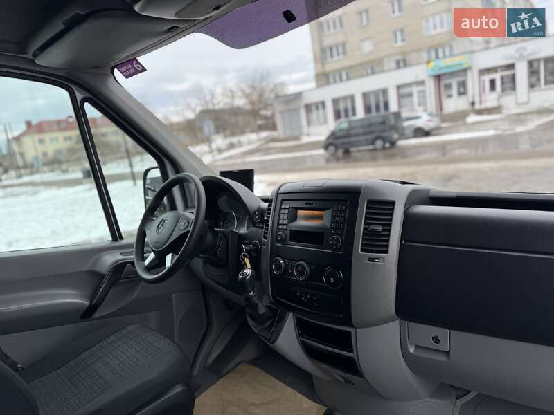 Вантажний фургон Mercedes-Benz Sprinter 2017 в Дубні