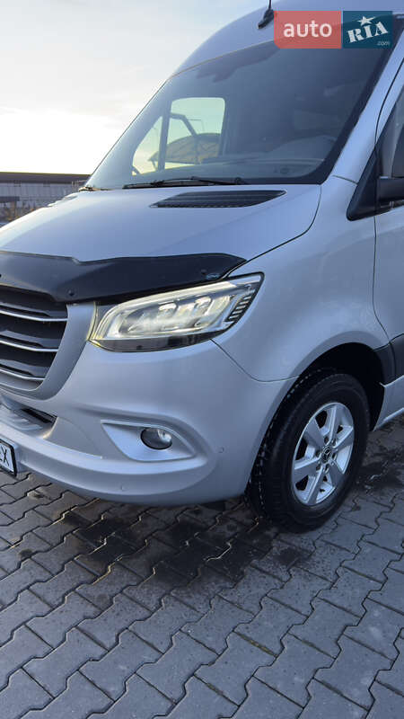 Вантажний фургон Mercedes-Benz Sprinter 2019 в Чернівцях