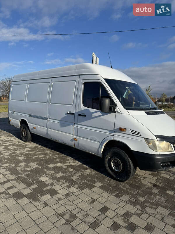 Грузовой фургон Mercedes-Benz Sprinter 2004 в Тячеве фото 6 Грузовой фургон Mercedes-Benz Sprinter 2004 в Тячеве