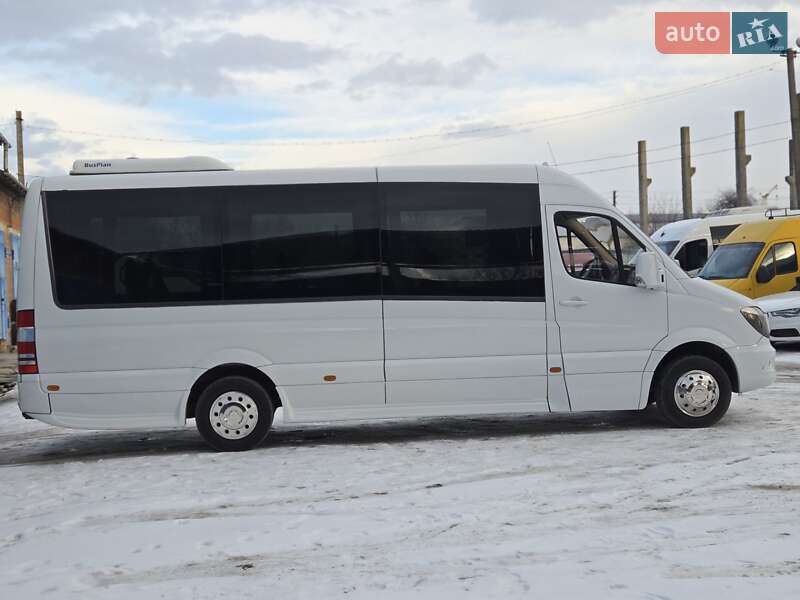 Туристичний / Міжміський автобус Mercedes-Benz Sprinter 2015 в Чернівцях