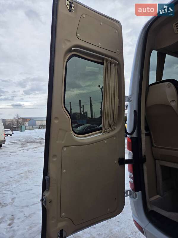 Туристичний / Міжміський автобус Mercedes-Benz Sprinter 2015 в Чернівцях