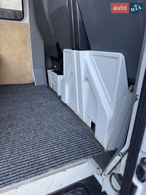 Грузовой фургон Mercedes-Benz Sprinter 2006 в Ровно фото 34 Грузовой фургон Mercedes-Benz Sprinter 2006 в Ровно