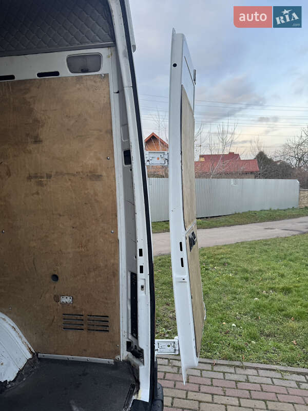 Грузовой фургон Mercedes-Benz Sprinter 2006 в Ровно фото 48 Грузовой фургон Mercedes-Benz Sprinter 2006 в Ровно