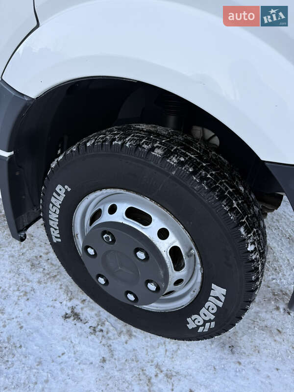 Автовоз Mercedes-Benz Sprinter 2015 в Шептицькому