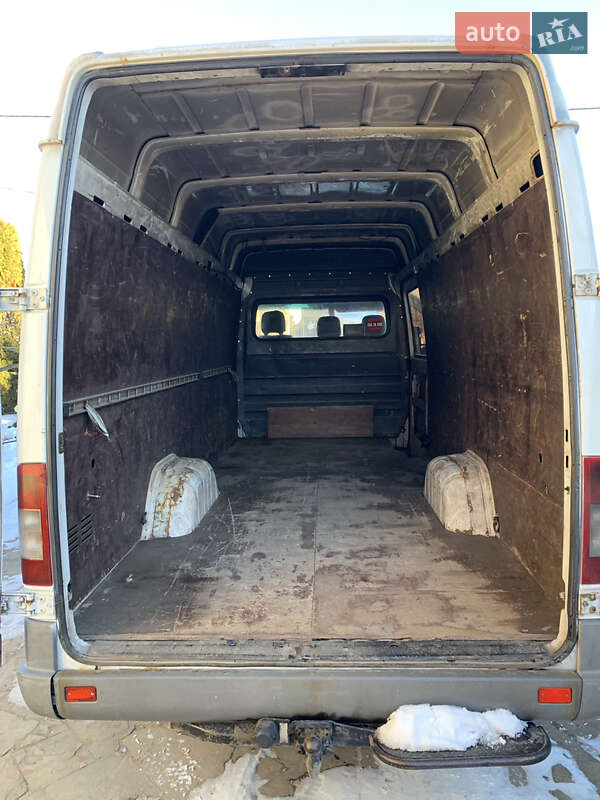 Грузовой фургон Mercedes-Benz Sprinter 2003 в Львове
