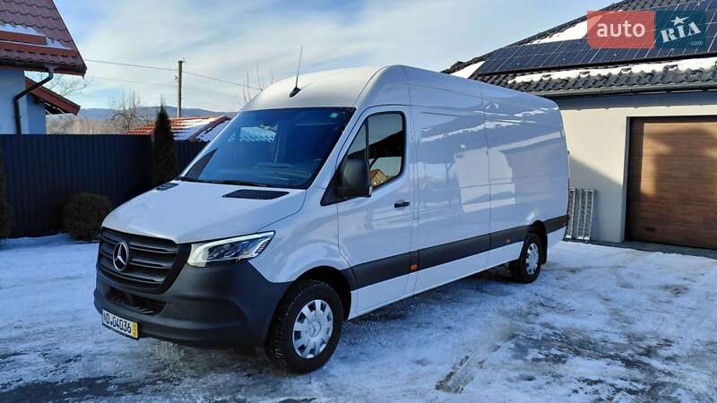 Mercedes-Benz Sprinter 2021