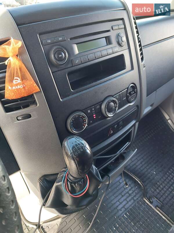 Микроавтобус грузовой (до 3,5т) Mercedes-Benz Sprinter 2012 в Киеве