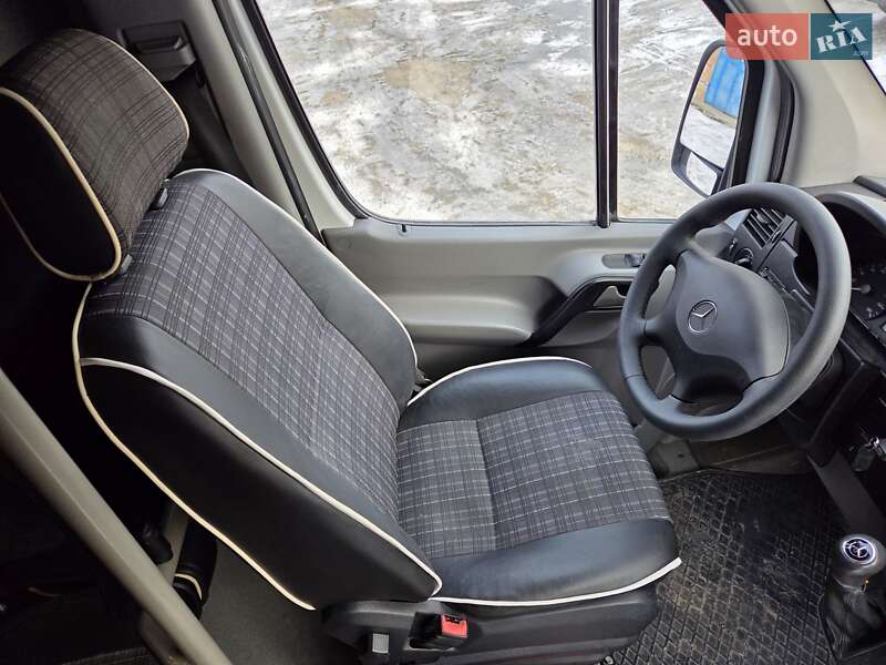 Туристичний / Міжміський автобус Mercedes-Benz Sprinter 2014 в Чернівцях