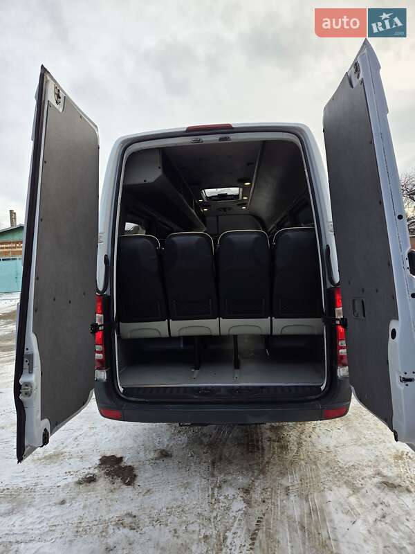 Туристичний / Міжміський автобус Mercedes-Benz Sprinter 2014 в Чернівцях
