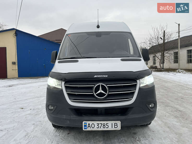 Мікроавтобус Mercedes-Benz Sprinter 2020 в Тячеві