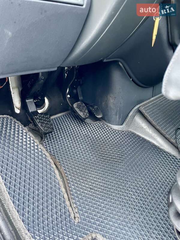 Эвакуатор Mercedes-Benz Sprinter 2002 в Виннице