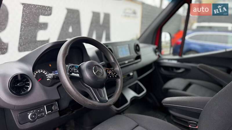 Інші вантажівки Mercedes-Benz Sprinter 2019 в Чернівцях фото 17 Інші вантажівки Mercedes-Benz Sprinter 2019 в Чернівцях