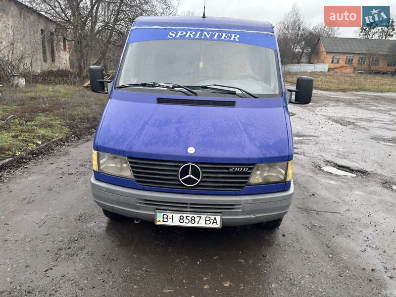 Вантажний фургон Mercedes-Benz Sprinter 1999 в Чорнухах фото 2 Вантажний фургон Mercedes-Benz Sprinter 1999 в Чорнухах